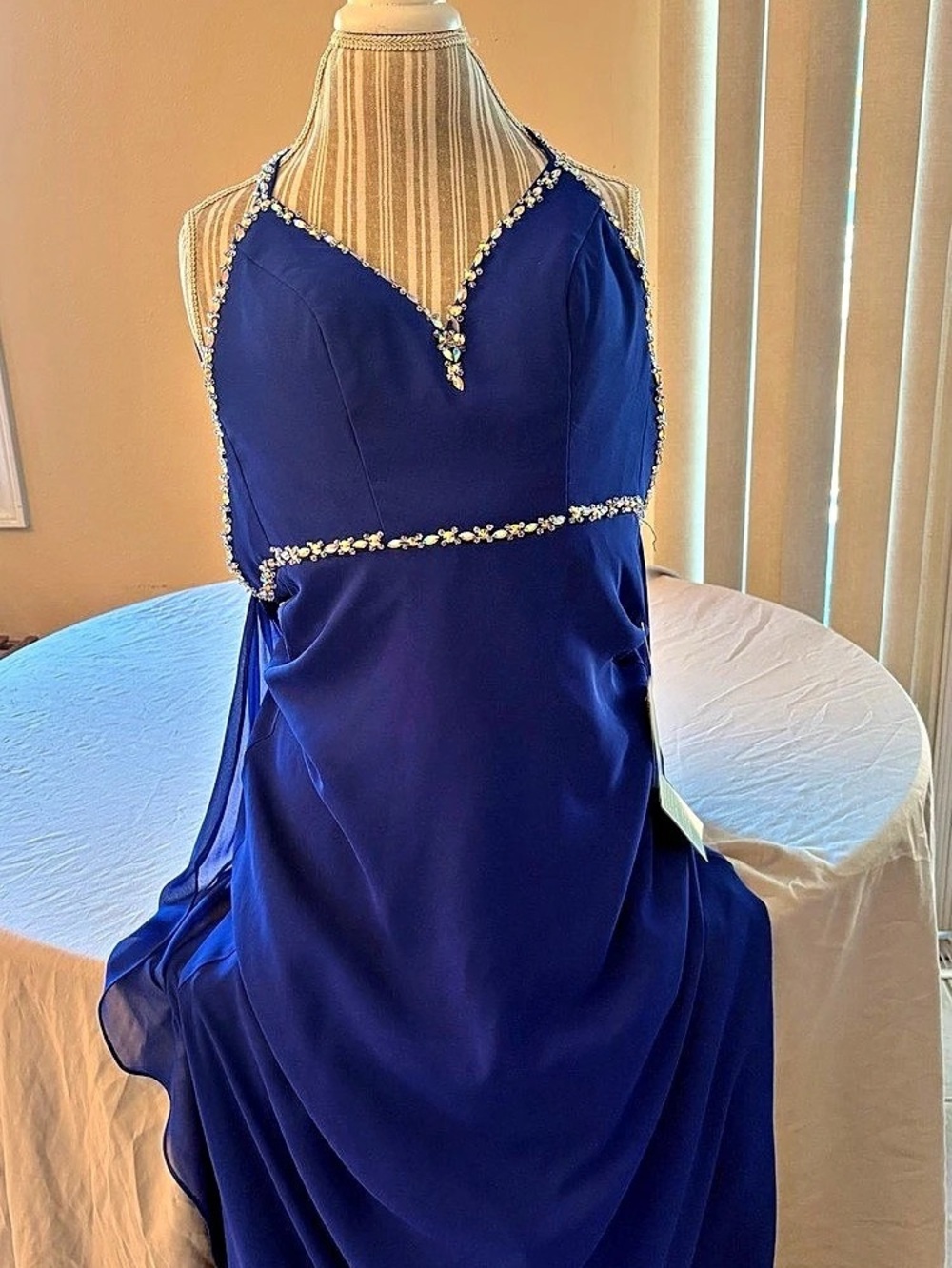 New Royal blue formal gown size 3